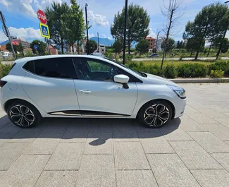 Najem avtomobila Renault Clio 4 2021 v v Albaniji, z značilnostmi ✓ gorivo Bencin in 80 konjskih moči ➤ Od 32 EUR na dan.