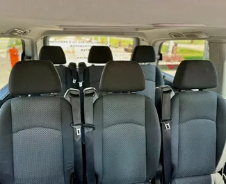 쿠타이시에서에서 대여 가능한 디젤 2.0L 엔진의 Mercedes-Benz Vito 2012.