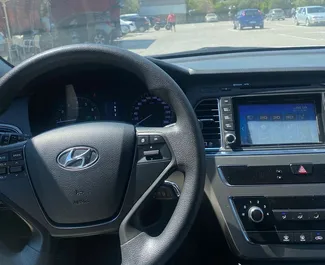 租车 Hyundai Sonata #10700 Automatic 在 地拉那机场，配备 2.0L 发动机 ➤ 来自 埃德蒙 在阿尔巴尼亚。