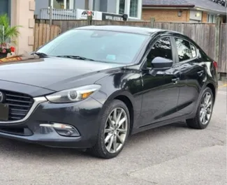 Vista frontal de un Mazda 3 de alquiler en Batumi, Georgia ✓ Coche n.º 10759. ✓ Automático TM ✓ 0 opiniones.