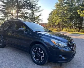 Vista frontal de um aluguel Subaru Crosstrek em Tbilisi, Geórgia ✓ Carro #10435. ✓ Transmissão Automático TM ✓ 0 avaliações.