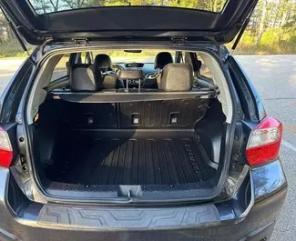 Subaru Crosstrek 2014 tilgjengelig for leie i Tbilisi, med ubegrenset kilometergrense.