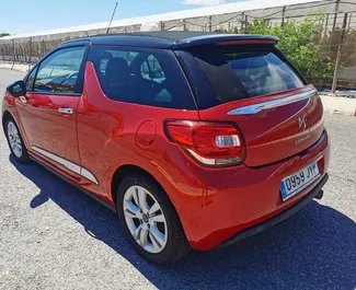 Citroen DS3 bérlése. Gazdaságos, Kényelmes típusú autó bérlése Spanyolországban ✓ Letét 400 EUR ✓ Biztosítási opciók: TPL, Lopás, Külföldön.