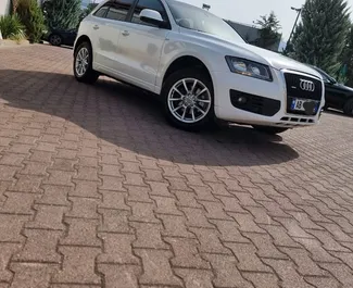 Auton vuokraus Audi Q5 #10923 Automaattinen Tiranan lentoasemalla, varustettuna 2,0L moottorilla ➤ Fationltä Albaniassa.