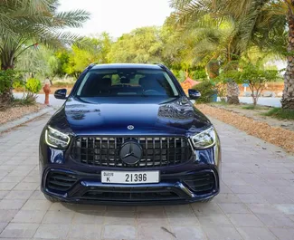 تأجير سيارة Mercedes-Benz GLC300 رقم 10845 بناقل حركة أوتوماتيكي في في دبي، مجهزة بمحرك 2,0 لتر ➤ من أندري في في الإمارات العربية المتحدة.