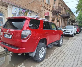 Bilutleie av Toyota 4 Runner 2016 i i Georgia, inkluderer ✓ Bensin drivstoff og 274 hestekrefter ➤ Starter fra 250 GEL per dag.