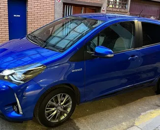 Prenájom Toyota Yaris. Auto typu Ekonomická, Komfort na prenájom v v Španielsku ✓ Vklad 400 EUR ✓ Možnosti poistenia: TPL, Krádež, V zahraničí.