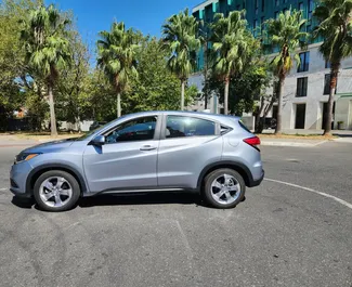 Honda HR-V 2021 autóbérlés Grúziában, jellemzők ✓ Benzin üzemanyag és 158 lóerő ➤ Napi 110 GEL-tól kezdődően.