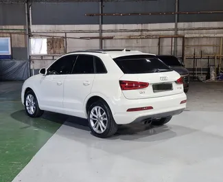 무제한의 주행 제한이 있는 in Durres에서 대여 가능한 Audi Q3 2016.