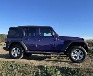 Jeep Wrangler 2023 con sistema de Tracción en las cuatro ruedas, disponible en Tiflis.