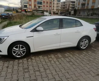 Alquiler de coches Renault Megane Sedan n.º 8580 Automático en el aeropuerto de Esmirna, equipado con motor de 1,3L ➤ De Ibrahim en Turquía.