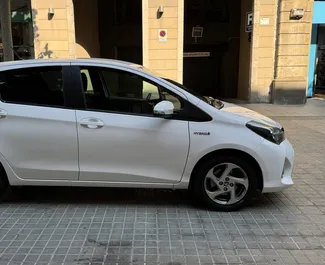 Toyota Yaris vuokraus. Taloudellinen, Mukavuus auto vuokrattavana Espanjassa ✓ Vakuusmaksu 400 EUR ✓ Vakuutusvaihtoehdot: TPL, Varkaus, Ulkomailla.