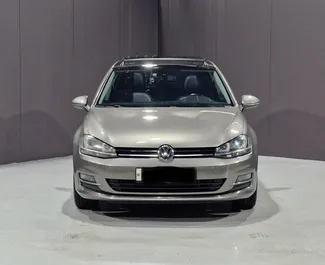 2.0L 엔진이 장착된 in Durres의 Volkswagen Golf 7 #11049 자동 차량 대여 ➤ Elton 알바니아에서에서 제공.