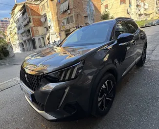 Utleie av Peugeot 2008. Komfort, Crossover bil til leie i Albania ✓ Depositum på 400 EUR ✓ Forsikringsalternativer: TPL, FDW, Ung, Ingen innskudd.