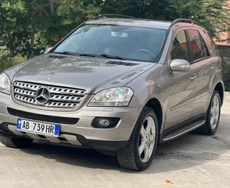 Rendiauto esivaade Mercedes-Benz ML320 Tirana lennujaamas, Albaania ✓ Auto #11158. ✓ Käigukast Automaatne TM ✓ Arvustused 0.