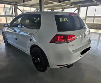 알바니아에서에서 대여하는 Volkswagen Golf 7 2016 차량, 특징: ✓디젤 연료 및 150마력 ➤ 하루 45 EUR부터 시작.