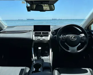 Motor Hybrid 2,5L Lexus NX 2020 na prenájom v v Larnake.