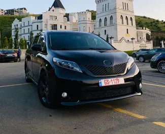 Автопрокат Toyota Sienna у Тбілісі, Грузія ✓ #11165. ✓ Автомат КП ✓ Відгуків: 0.