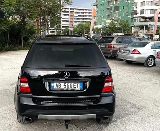 A bérelt Mercedes-Benz ML350 előnézete Tiranában, Albánia ✓ Autó #11393. ✓ Automatikus TM ✓ 0 értékelések.