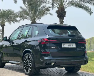Najem BMW X5. Avto tipa Premium, Crossover za najem v v ZAE ✓ Depozit 2500 AED ✓ Možnosti zavarovanja: TPL, CDW.