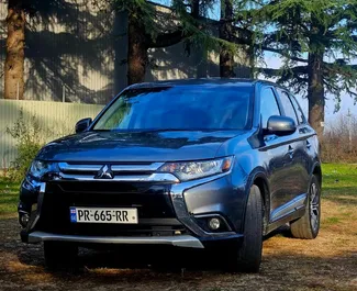 Biluthyrning av Mitsubishi Outlander Xl 2016 i i Georgien, med funktioner som ✓ Bensin bränsle och 230 hästkrafter ➤ Från 90 GEL per dag.