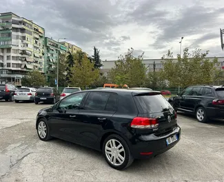 Volkswagen Golf 6 2012 autóbérlés Albániában, jellemzők ✓ Dízel üzemanyag és 130 lóerő ➤ Napi 28 EUR-tól kezdődően.