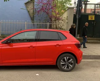 Aluguel de Carro Volkswagen Polo #11501 com transmissão Automático no aeroporto de Tirana, equipado com motor 1,2L ➤ De Leonard na Albânia.