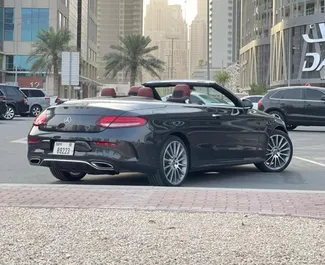 Motor Benzín 2,0L Mercedes-Benz C200 Cabrio 2022 na prenájom v v Dubaji.