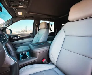 Chevrolet Tahoe 2023 dostupné na prenájom v v Dubaji, s limitom kilometrov 250 km/deň.