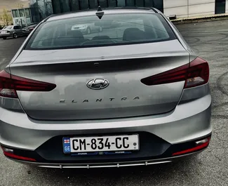 Pronájem auta Hyundai Elantra 2019 v Gruzii, s palivem Benzín a výkonem 147 koní ➤ Cena od 90 GEL za den.