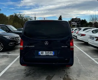 Орендуйте Mercedes-Benz Vito 2018 в Албанії. Паливо: Бензин. Потужність: 161 к.с. ➤ Вартість від 75 EUR за добу.