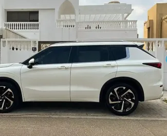 Araç Kiralama Mitsubishi Outlander #11623 Otomatik Dubai'de, 1,5L motor ile donatılmış ➤ Mohammad tarafından BAE'de.