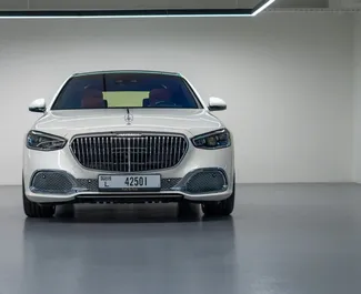 Prenájom auta Mercedes-Benz S-Class Maybach #11470 s prevodovkou Automatické v v Dubaji, vybavené motorom 6,0L ➤ Od Andrei v v SAE.