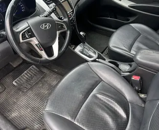 Najem avtomobila Hyundai Accent 2014 v v Albaniji, z značilnostmi ✓ gorivo Dizel in 123 konjskih moči ➤ Od 16 EUR na dan.