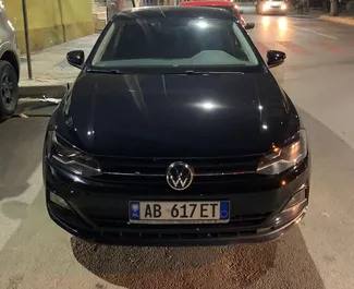 Aluguel de Carro Volkswagen Polo #11502 com transmissão Automático no aeroporto de Tirana, equipado com motor 1,2L ➤ De Leonard na Albânia.