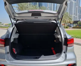 MG ZS 2026 的 Petrol 1.5L 发动机，在 在迪拜 出租。