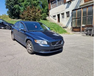 Najem avtomobila Volvo S40 #11767 z menjalnikom Samodejno v v mestu Durres, opremljen z motorjem 2,0L ➤ Od Arlind v v Albaniji.
