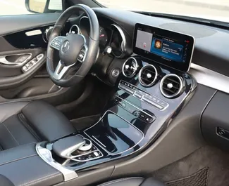 Motor Gasolina 2,0L do Mercedes-Benz C200 Cabrio 2019 para aluguel em Alicante.