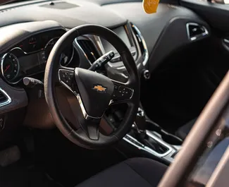 Bensin 1,4L-motoren til Chevrolet Cruze 2017 for utleie i Tbilisi.