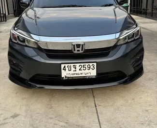 Alquiler de coches Honda City 2023 en Tailandia, con ✓ combustible de Gasolina y  caballos de fuerza ➤ Desde 1100 THB por día.