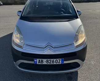 Prenájom auta Citroen C4 Grand Picasso #10495 s prevodovkou Automatické v v meste Durres, vybavené motorom 2,0L ➤ Od Arlind v v Albánsku.