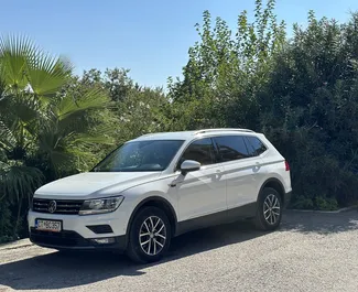 Alquiler de coches Volkswagen Tiguan n.º 10338 Automático en Becici, equipado con motor de 2,0L ➤ De Filip en Montenegro.