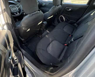 Interior of Jeep Renegade for hire in Georgia. A Great 5-seater car with a Automatic transmission.
