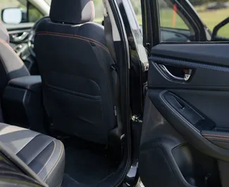 Subaru Crosstrek 2022 tilgjengelig for leie i Tbilisi, med ubegrenset kilometergrense.