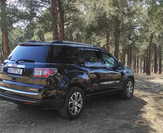Pronájem auta GMC Acadia #11794 s převodovkou Automatické v Tbilisi, vybavené motorem 3,0L ➤ Od Grigol v Gruzii.