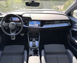 Audi A3 2023 med Frontdrift-system, tilgjengelig i Budva.