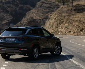 Bilutleie av Hyundai Tucson 2022 i i Georgia, inkluderer ✓ Bensin drivstoff og 190 hestekrefter ➤ Starter fra 140 GEL per dag.
