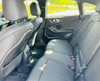 Ενοικίαση αυτοκινήτου BMW 218i #13444 με κιβώτιο ταχυτήτων Αυτόματο στο Ντουμπάι, εξοπλισμένο με κινητήρα 2,0L ➤ Από Mohammad στα Ηνωμένα Αραβικά Εμιράτα.