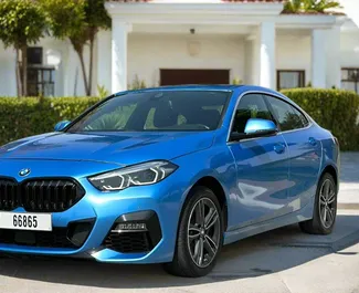 Κινητήρας Βενζίνη 2,0L του BMW 218i 2021 για ενοικίαση στο Ντουμπάι.