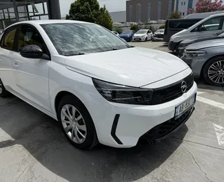 租车 Opel Corsa #13542 Automatic 在 地拉那机场，配备 1.2L 发动机 ➤ 来自 马伦伦 在阿尔巴尼亚。